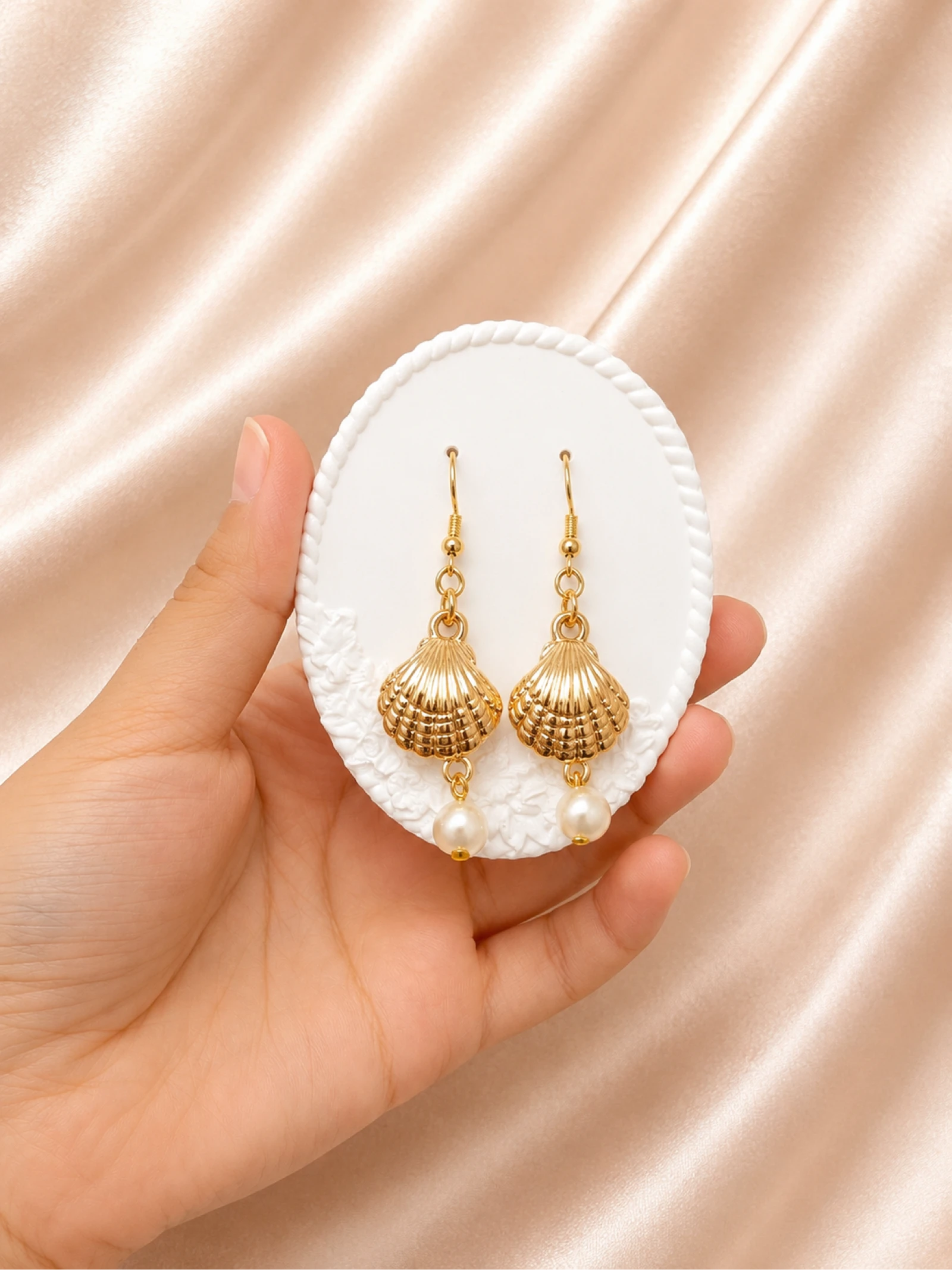 Conjunto de bijuterias douradas estilo marinho – photo 5